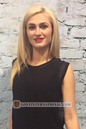 183388 - Oksana Age: 35 - Ukraine