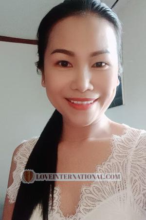 195483 - Piyawan Age: 42 - Thailand