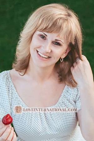 199055 - Svetlana Age: 51 - Ukraine