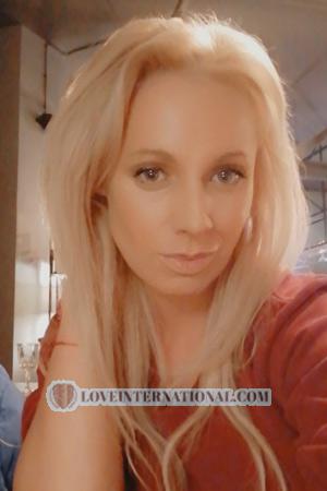 210764 - Ksenia Age: 38 - Russia