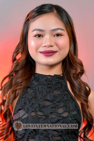 223852 - Jeramae Age: 20 - Philippines