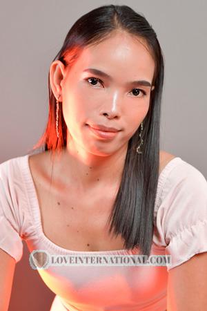 228327 - Lovenia Age: 26 - Philippines