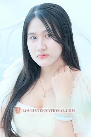 228508 - Nguyen Tuyet Trinh Age: 22 - Vietnam